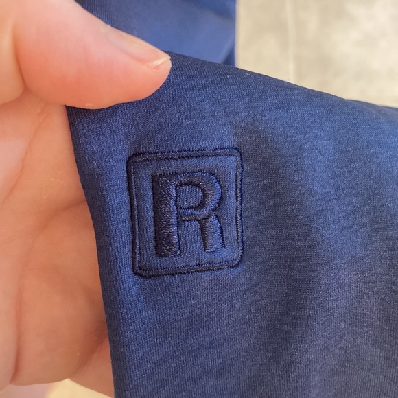 Patagonia, women’s R1 Daily zip-neck pullover, Navy blue, EUC - Picture 8 of 8